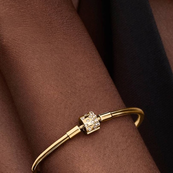 Pandora Jewelry - Pandora